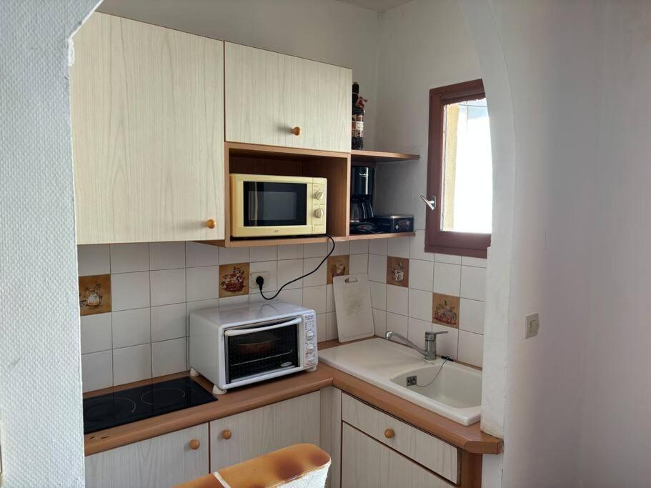 Maison De Ville Proche Mer, En Camargue Sur Le Chemin De Saint Jacques De Compostelle, Clim Reversible Vauvert Esterno foto