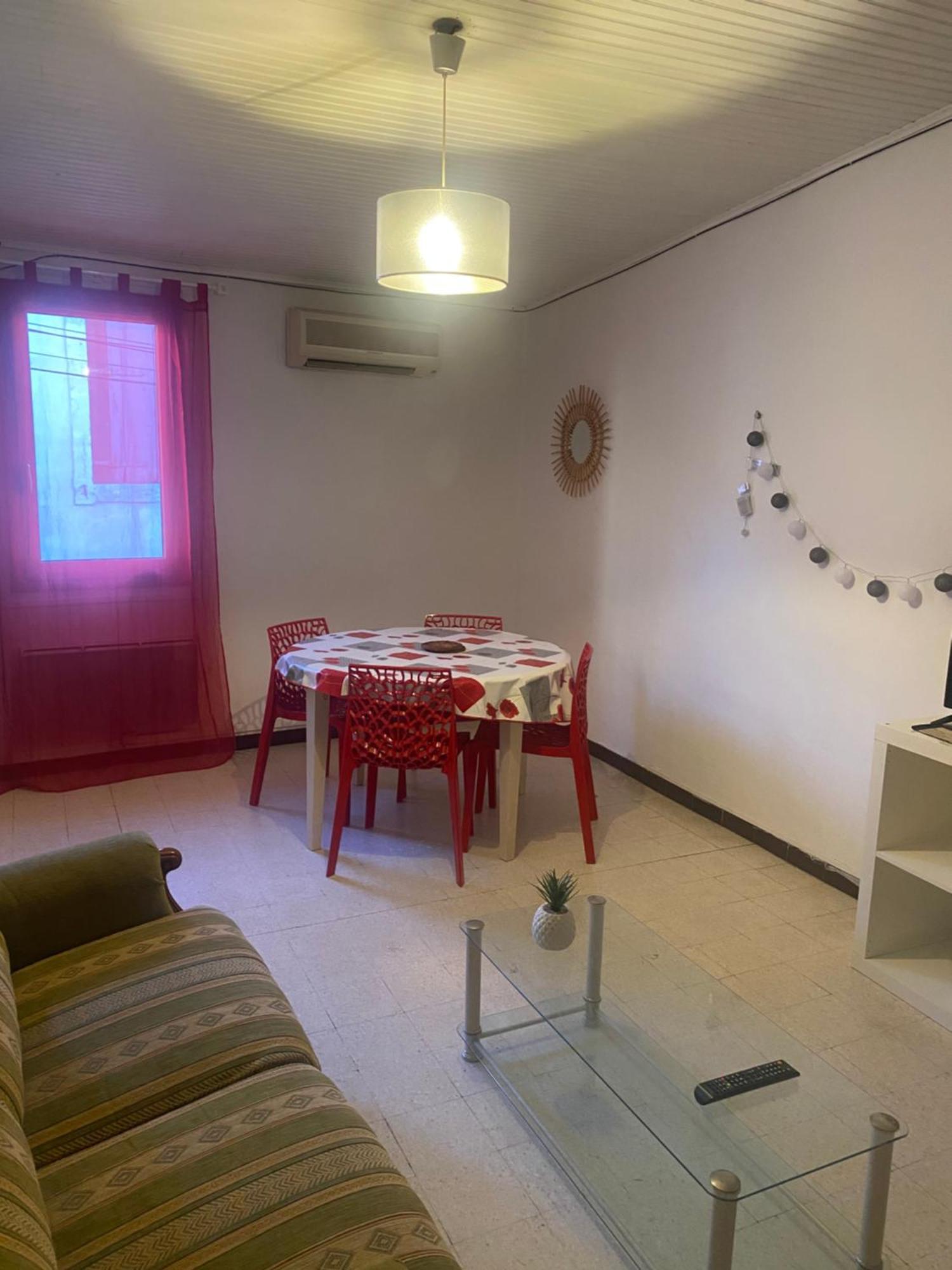 Maison De Ville Proche Mer, En Camargue Sur Le Chemin De Saint Jacques De Compostelle, Clim Reversible Vauvert Esterno foto